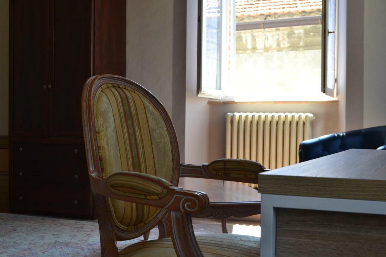 Palazzo Roberti Ξενοδοχείο Monte San Giusto Εξωτερικό φωτογραφία