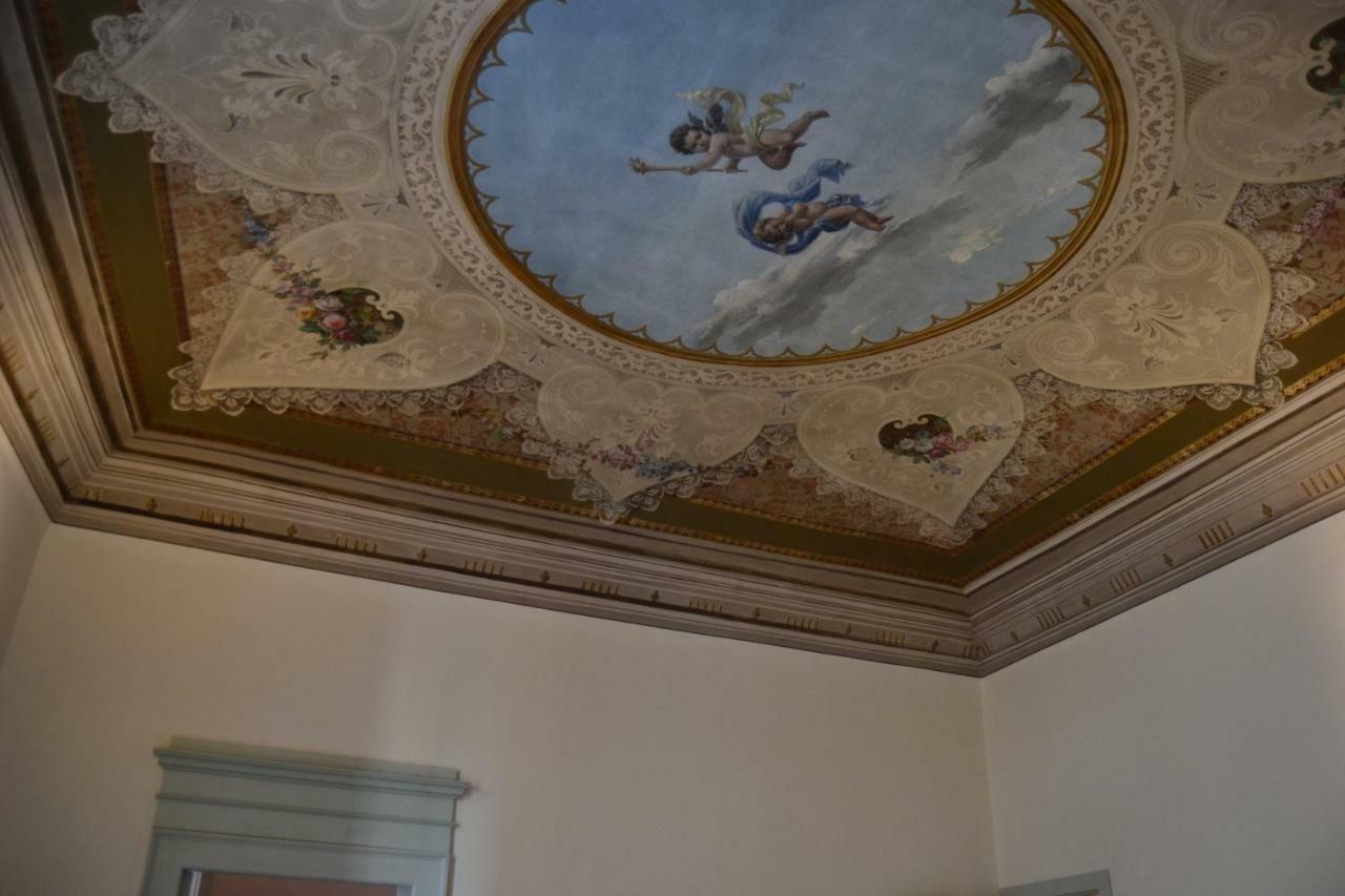 Palazzo Roberti Ξενοδοχείο Monte San Giusto Εξωτερικό φωτογραφία