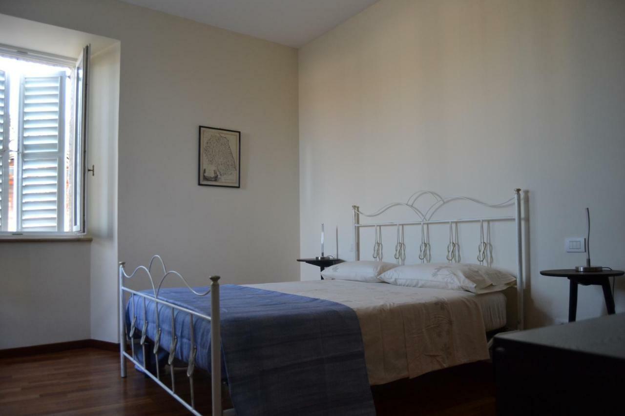 Palazzo Roberti Ξενοδοχείο Monte San Giusto Εξωτερικό φωτογραφία