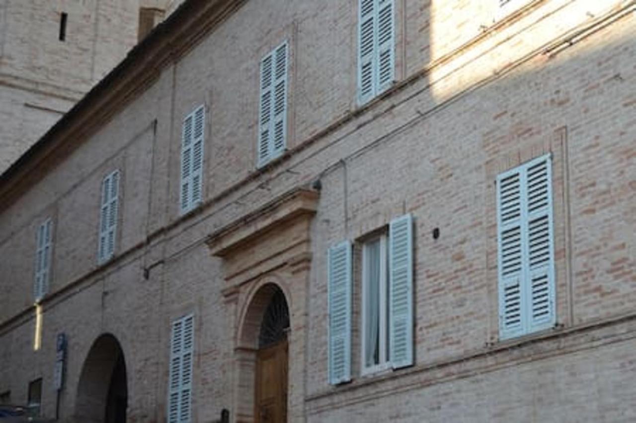 Palazzo Roberti Ξενοδοχείο Monte San Giusto Εξωτερικό φωτογραφία